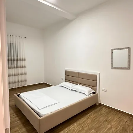 2211 Berat Apartman Uznove